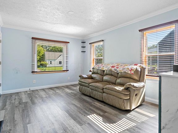 5th image of 2483 Vendome Dr