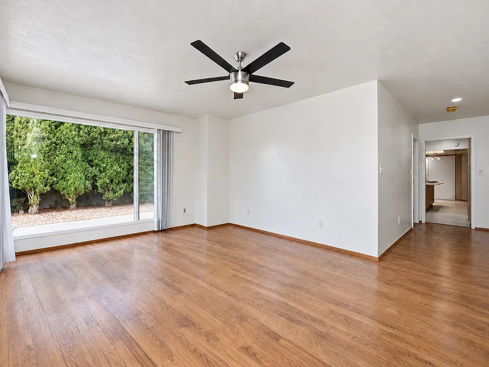 5510 Dorothy Dr