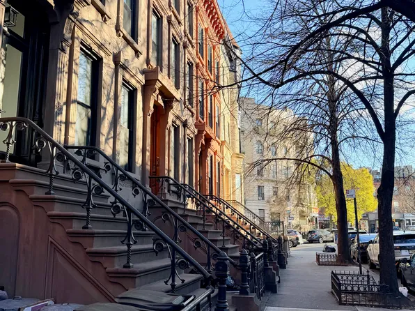 11a Arlington Place image 1 of 8