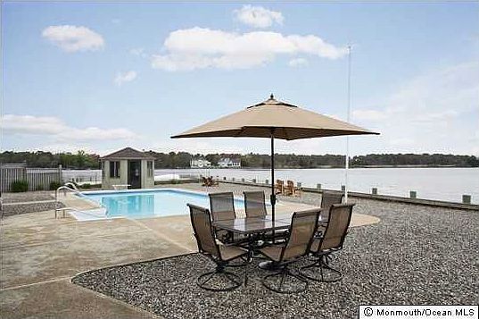 2nd image of 929 Pelican Dr