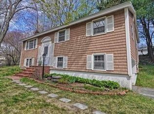 7 Conte Dr, Methuen, MA 01844