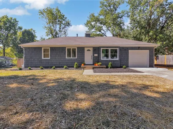 8760 Stearns Ave, Overland Park, KS 66214