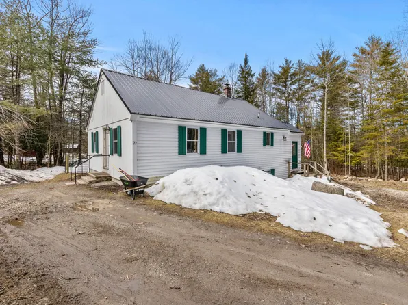 22 Settlers Village, Casco, ME 04015