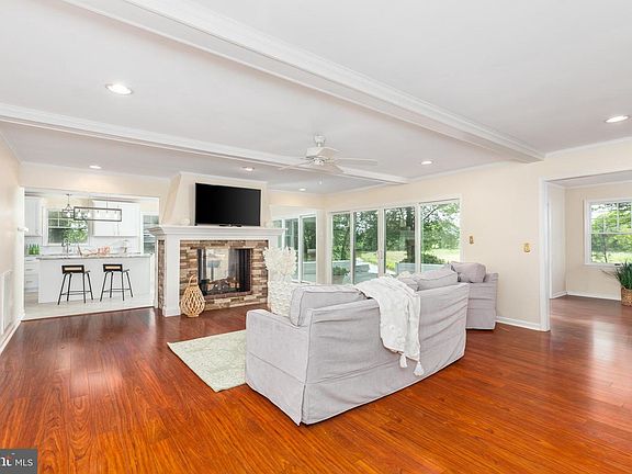 5th image of 3188 Windrows Way