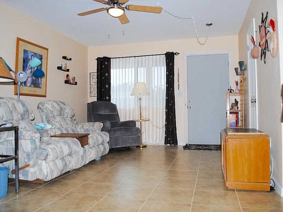 3rd image of 10346 W Deanne Dr