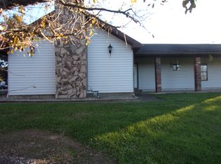 9712 Veto Road, Belpre, OH 45714