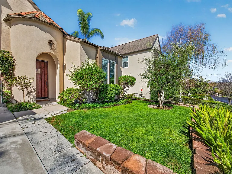 13720 Rosecroft Way — Photo 3