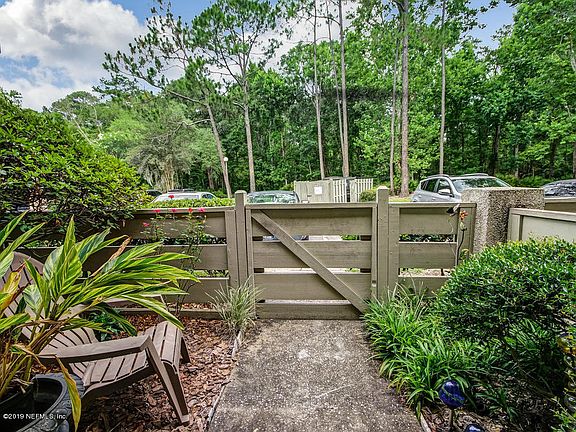 3rd image of 7701 BAYMEADOWS Circle #1076