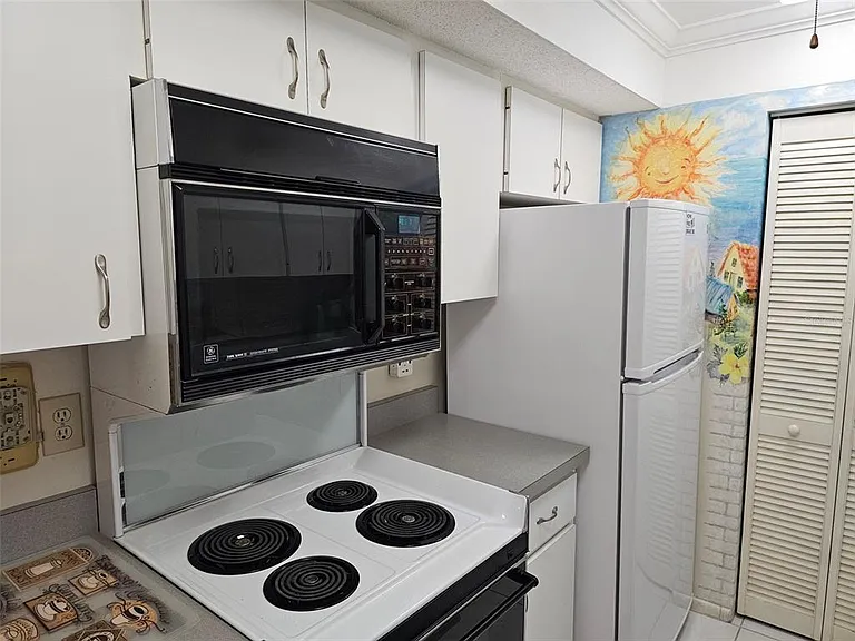 4119 61st Avenue Ter W #404 — Photo 4