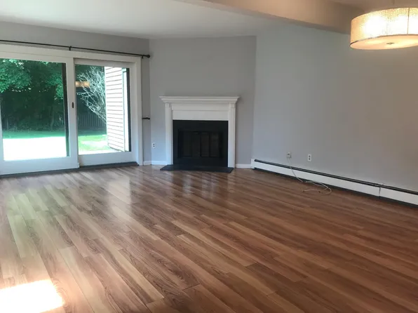 3B Adrian Ct, Cortlandt Manor, NY 10567