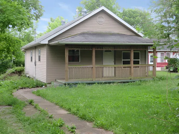 206 Jefferson St, Panama, IL 62077