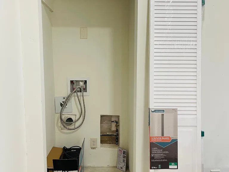 522 W Gutierrez St #3 — Photo 15