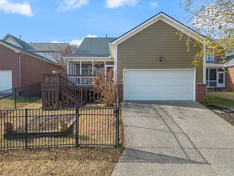 614 Patriot Ln — Photo 34