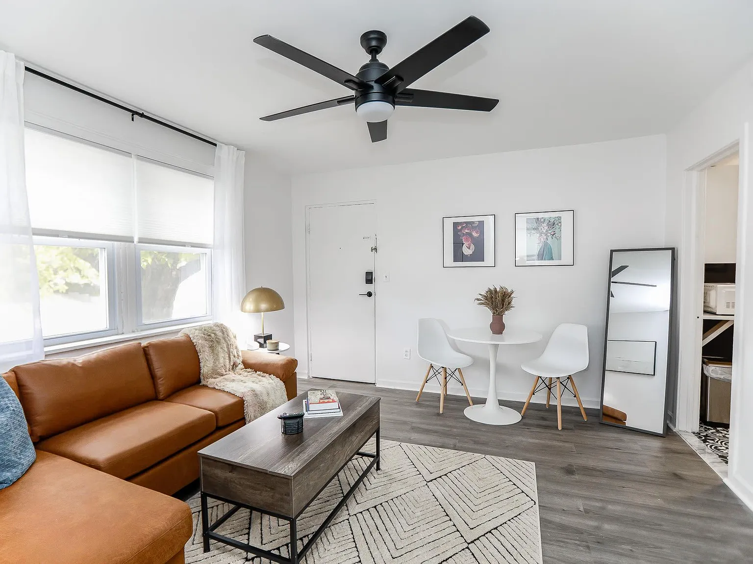 1 bed, 550 sqft, $1,800 — Photo 4