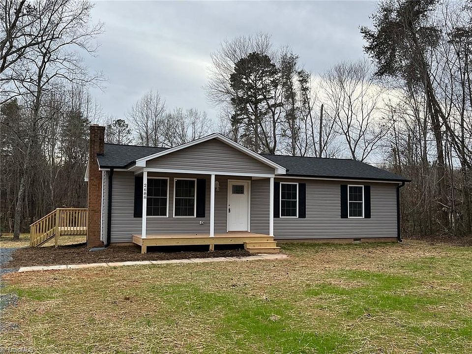 1st image of 2688 Valewood Dr