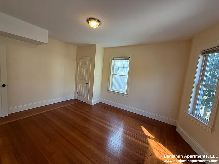 74 Brooks St #10 — Photo 12