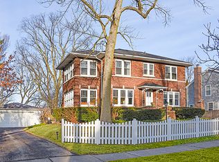 388 Chestnut St, Winnetka, IL 60093