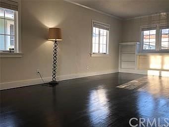 3rd image of 904 Portola Ave