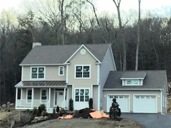 14 Hollow Dr, Brookfield, CT 06804