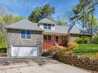 771 County Road B2 E, Little Canada, MN 55117