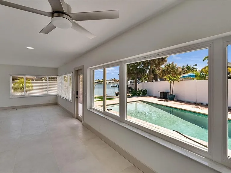 1492 Sea Gull Dr S — Photo 18