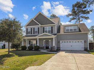 427 Wolfe Ln, Hubert, NC 28539