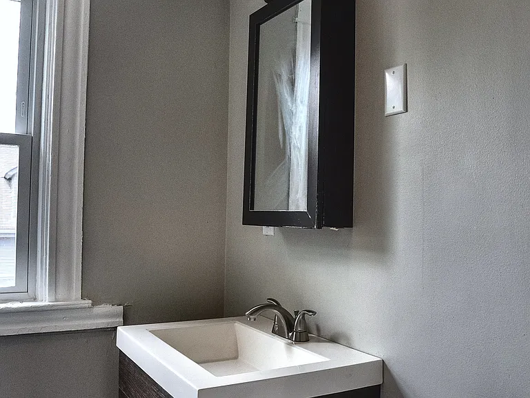 207 Oakland Ave #3 — Photo 8