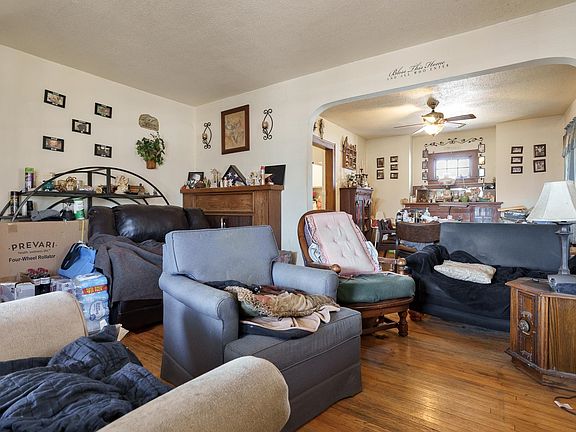 4th image of 1528 Myott Ave