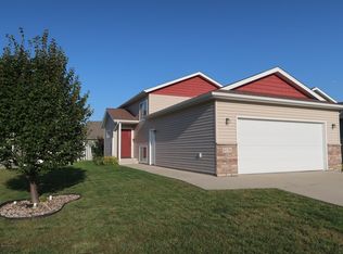 6136 35th St S, Fargo, ND 58104