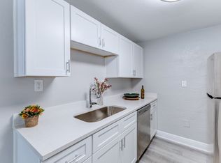 Riverwalk Apartments, Fort Myers, FL 33901