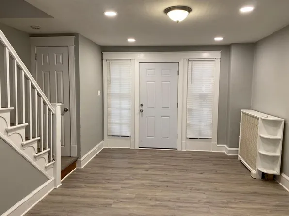 512 E Queen Ln, Philadelphia, PA 19144