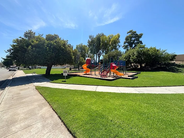 836 Cisco St — Photo 3