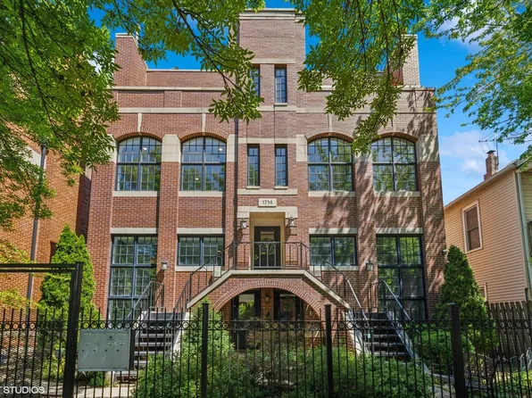 1714 W Superior St APT 2W, Chicago, IL 60622
