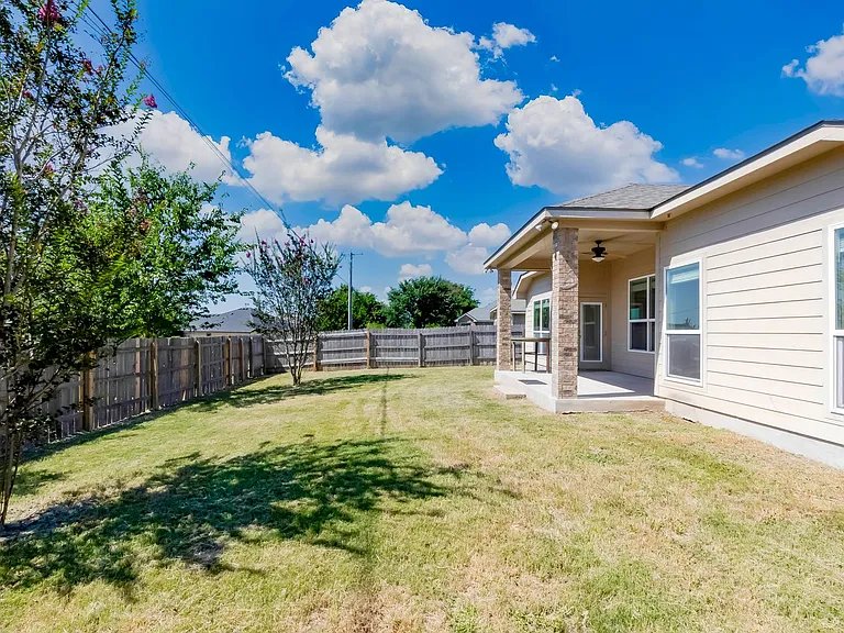 7431 Amber Meadow Loop — Photo 29