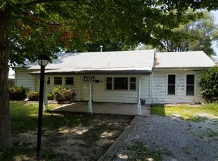 11 Goodman Rd, Cahokia, IL 62206