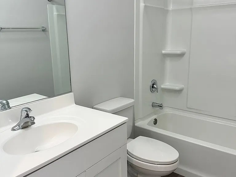 853 E Main St #2F — Photo 12