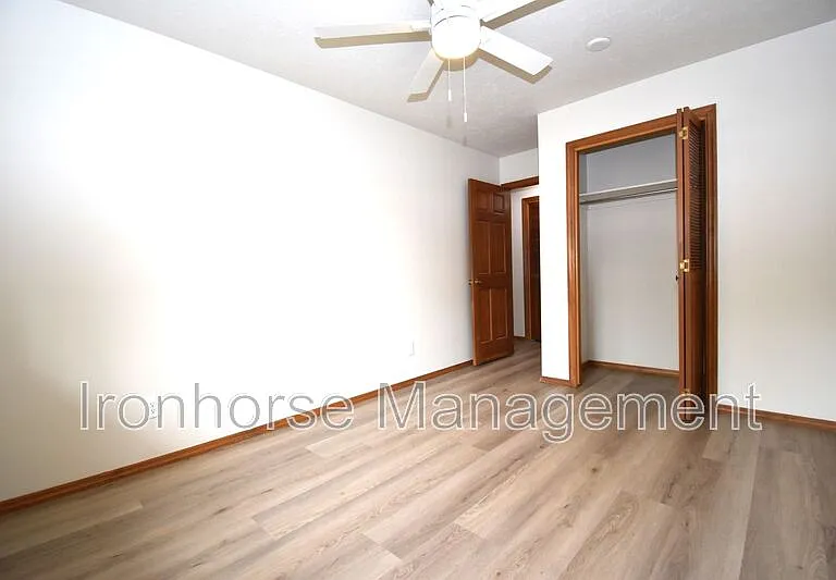 1712 W Olive St #46 — Photo 23
