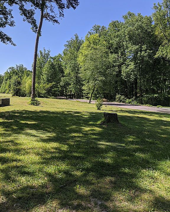 2nd image of 1409 Edwards Rd