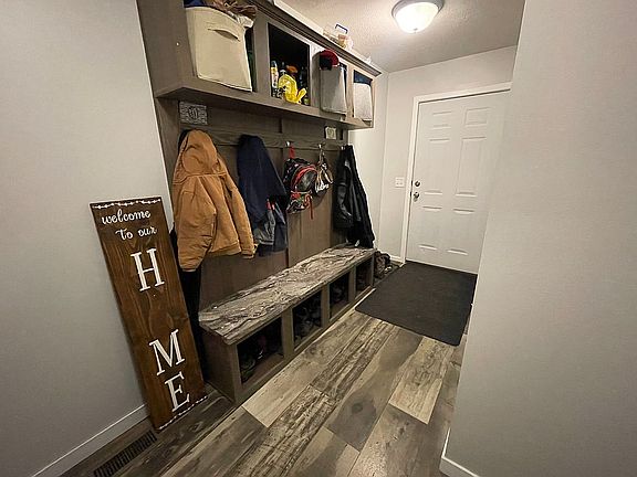 4th image of 1058 Cambry Cir