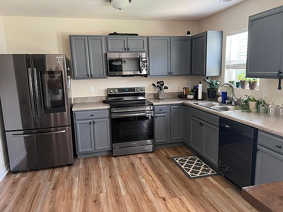 5th image of 2202 Gayle Oaks Ln