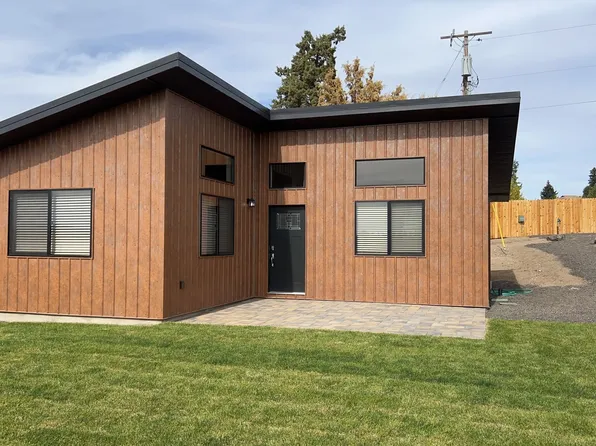 660 NE Chapel St, Madras, OR 97741