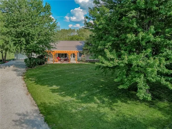 1170 SW State Route 2, Holden, MO 64040