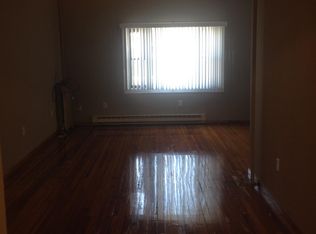 400-404 Chestnut St, Dunmore, PA 18512