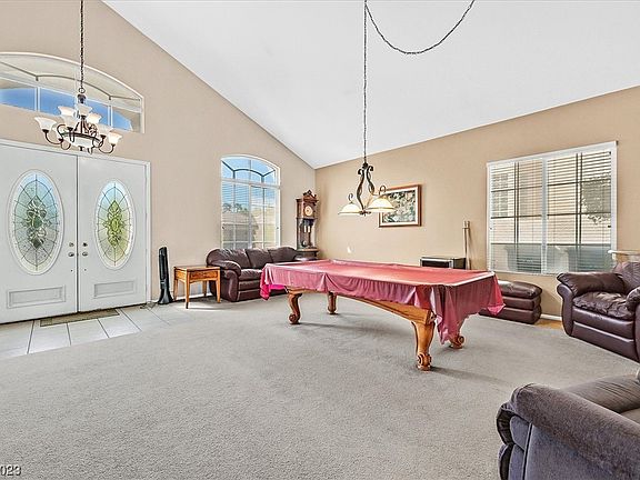 3rd image of 530 Sinfold Park St