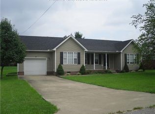 2602 Montana Ave, Hurricane, WV 25526