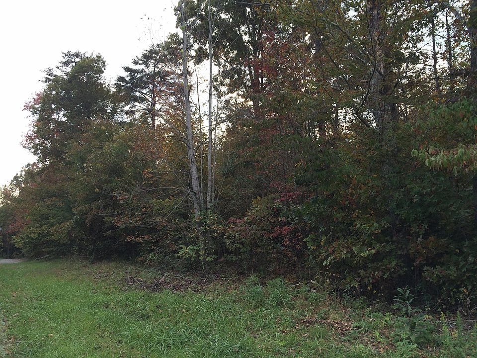1st image of 206 Magnolia Ct