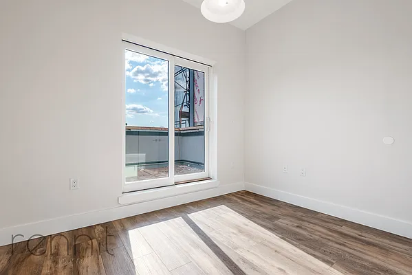 Rented by Rennit Inc. | media 18