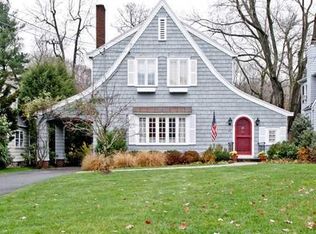125 Holmes Ave, Darien, CT 06820
