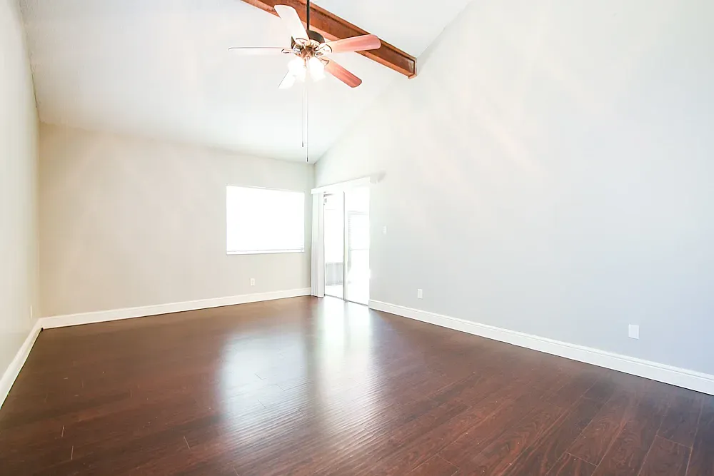 3 bed, 1761 sqft, $1,300 — Photo 4