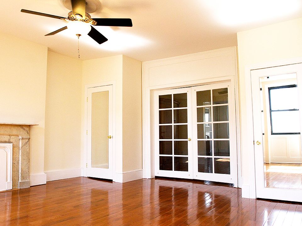 1st image of 89 1st Pl APT 4